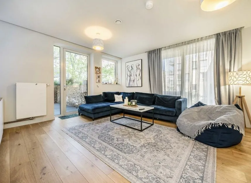 Boaters Avenue, Brentford, TW8, photo 3
