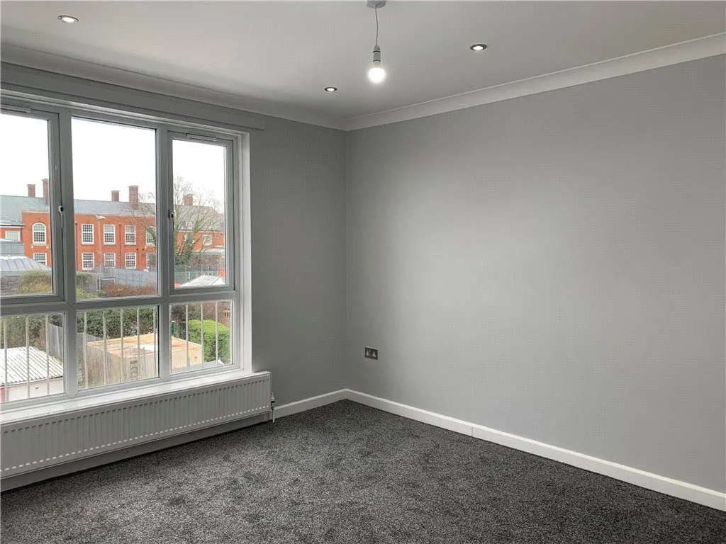 Upper Tulse Hill, London, SW2, photo 3