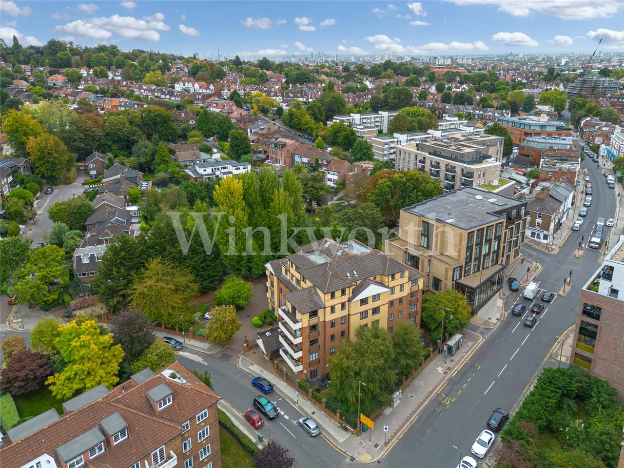 3 bed flat for sale — West Heath Road, London, NW3