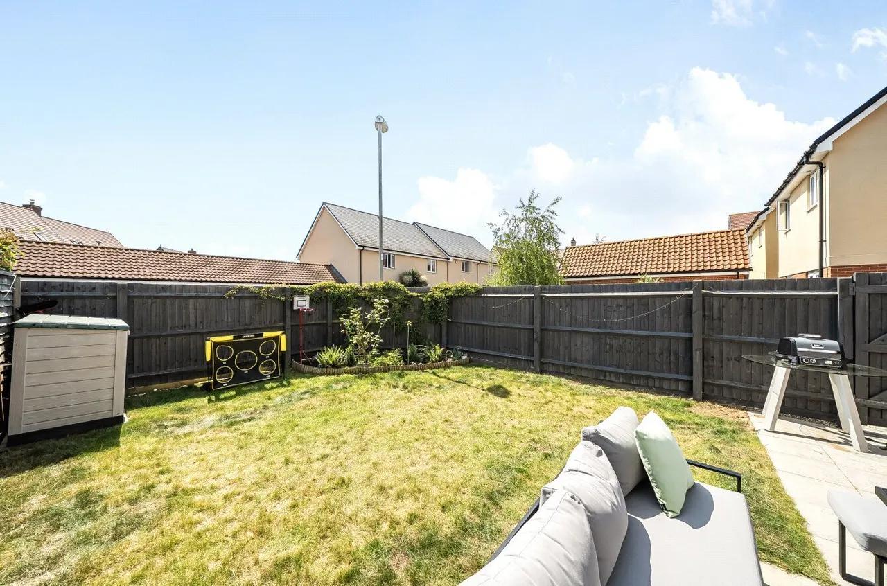 Charles Crescent, Rochford, SS4, photo 23