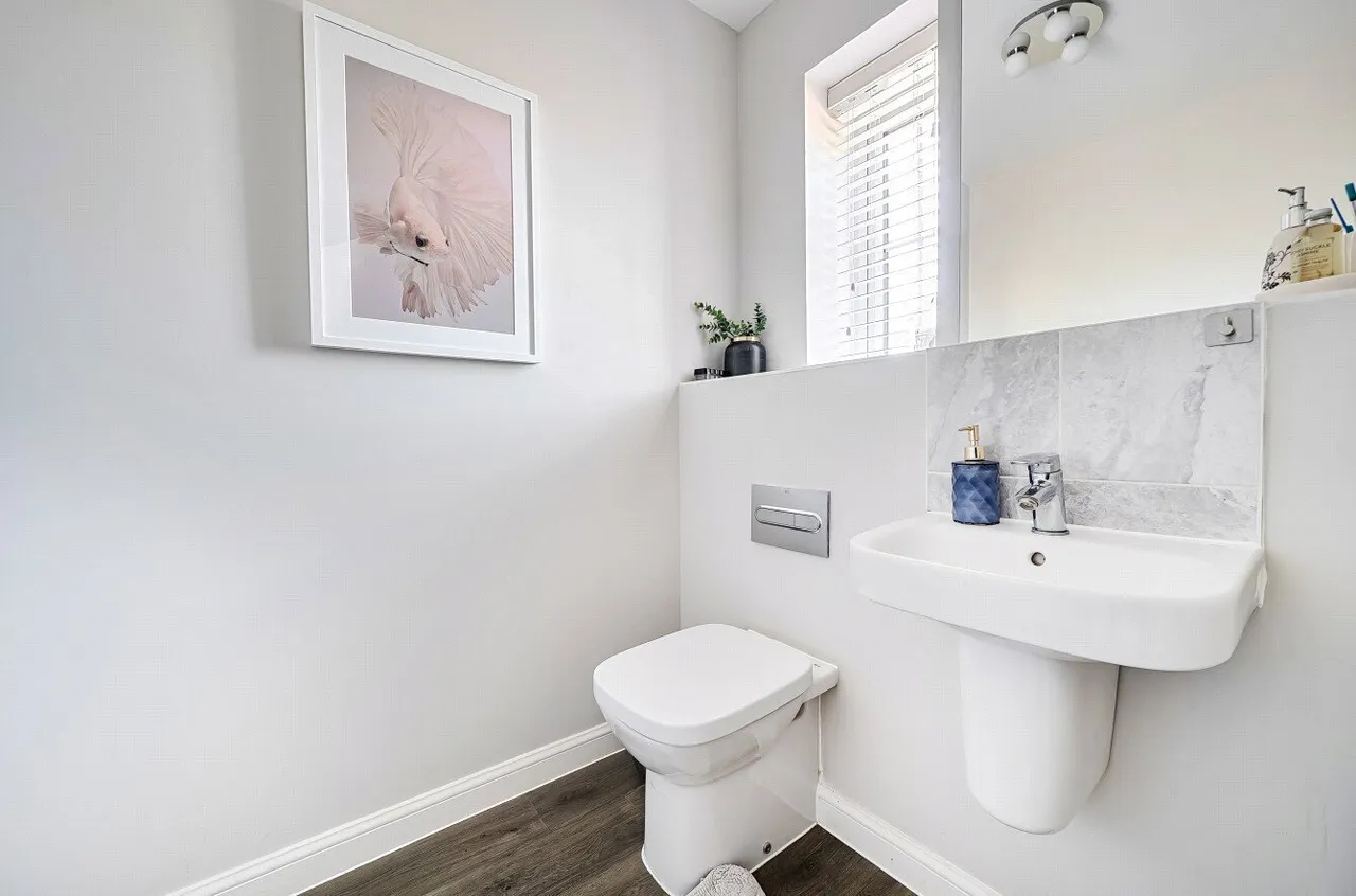Charles Crescent, Rochford, SS4, photo 8