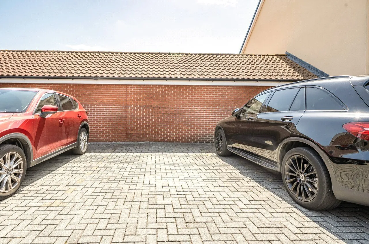 Charles Crescent, Rochford, SS4, photo 24