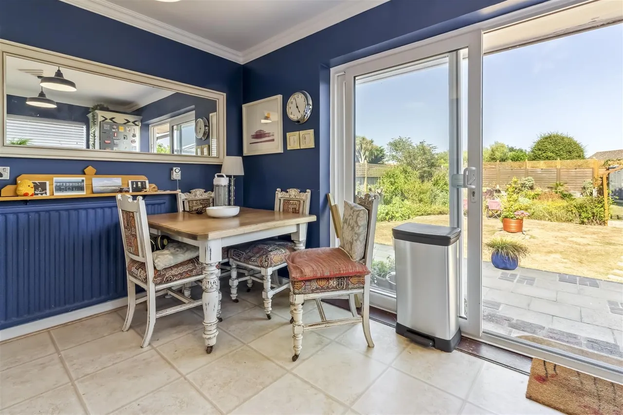 Stour Close, Fleetwing, Worthing, photo 5