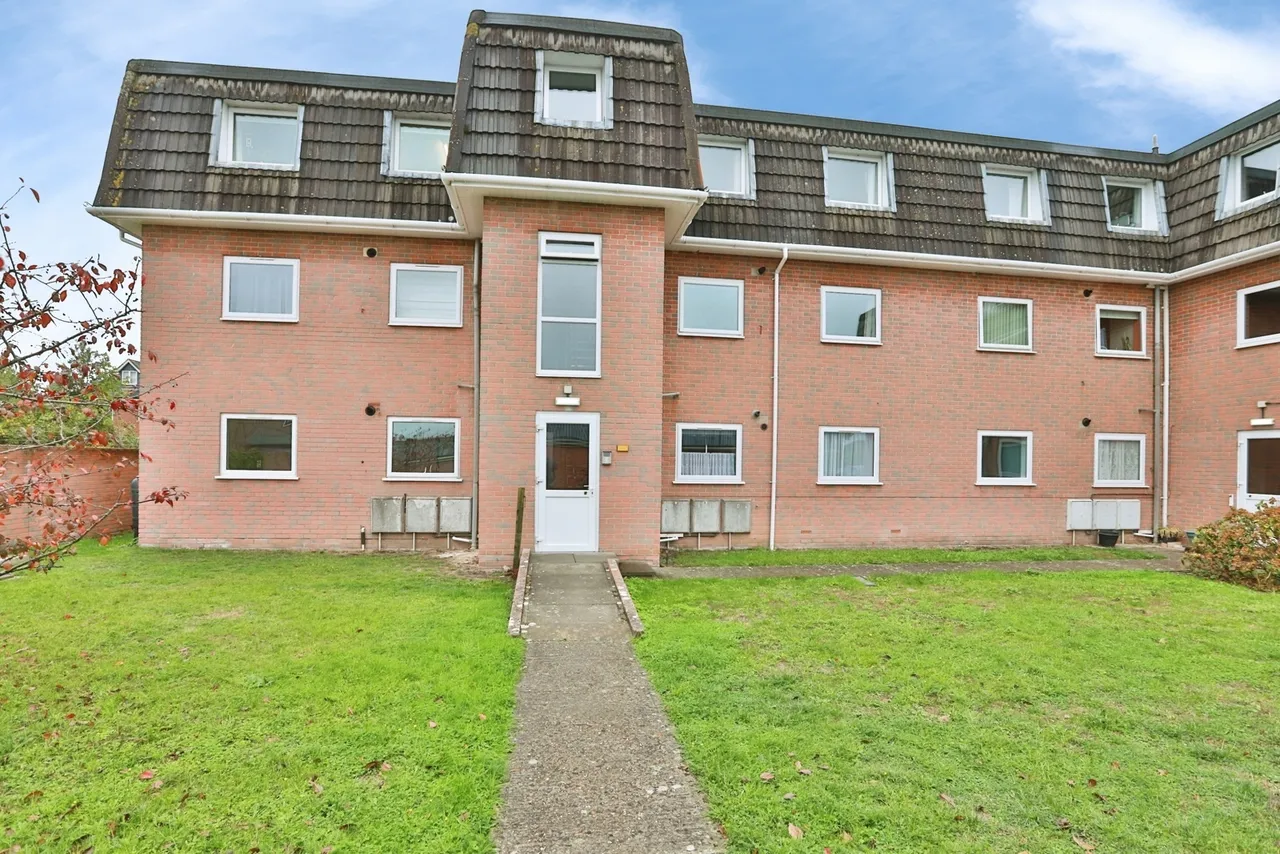 Fairmile Road, Christchurch, BH23, photo 8