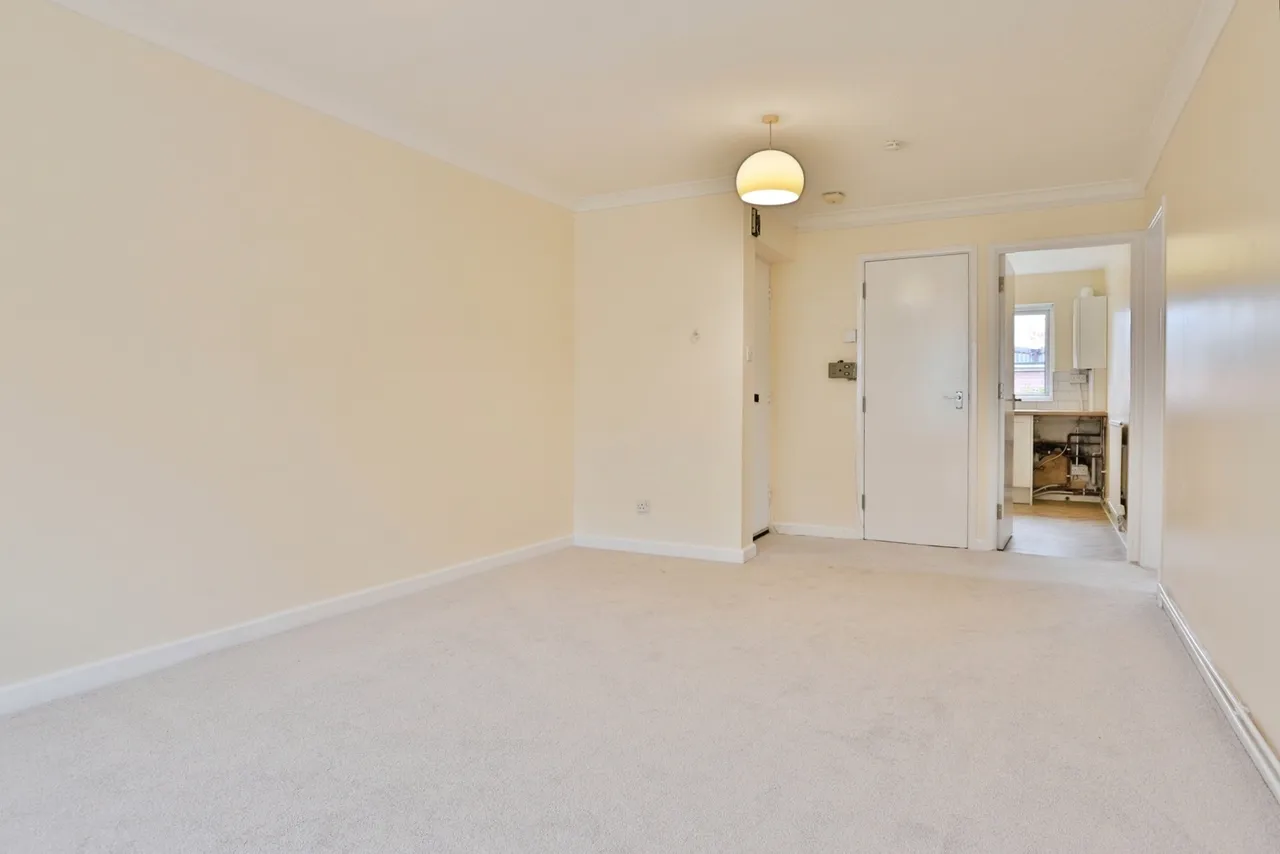 Fairmile Road, Christchurch, BH23, photo 3