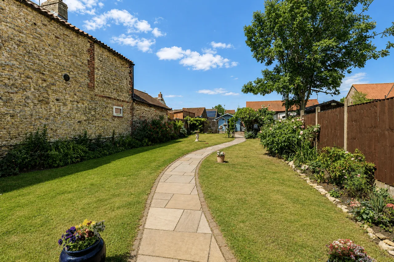 High Burgage, Winteringham, DN15, photo 16