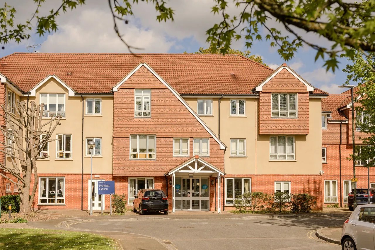 1 bed flat for sale, Langley Road, Wimbledon, SW19