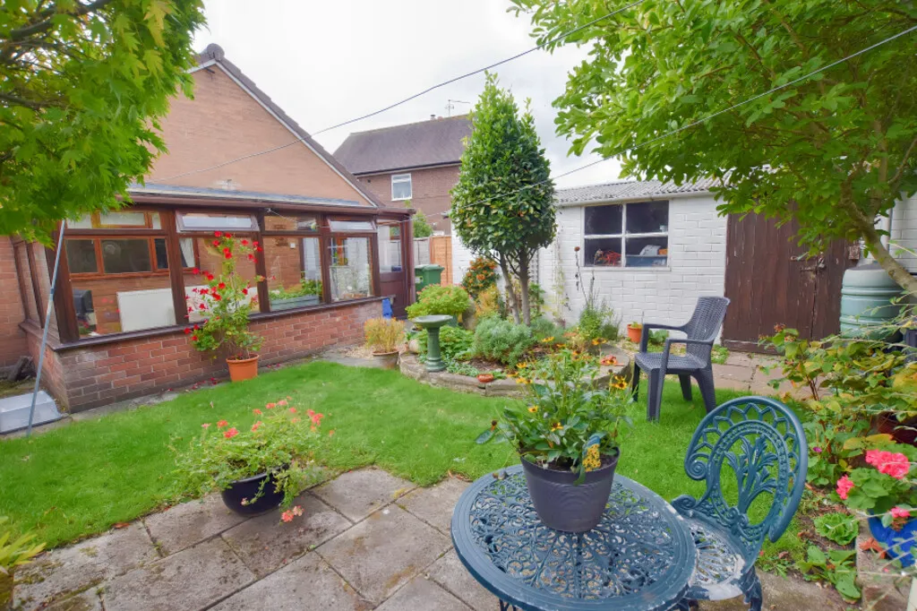 Grove Gardens, Market Drayton, photo 14