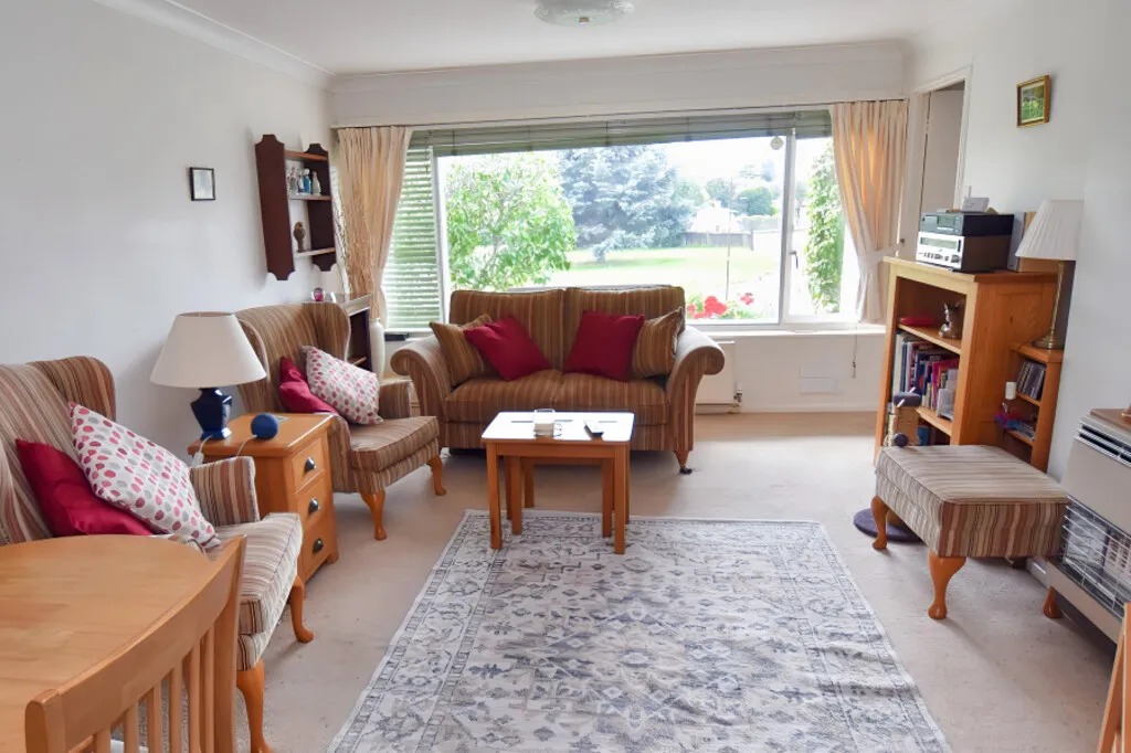 Grove Gardens, Market Drayton, photo 4