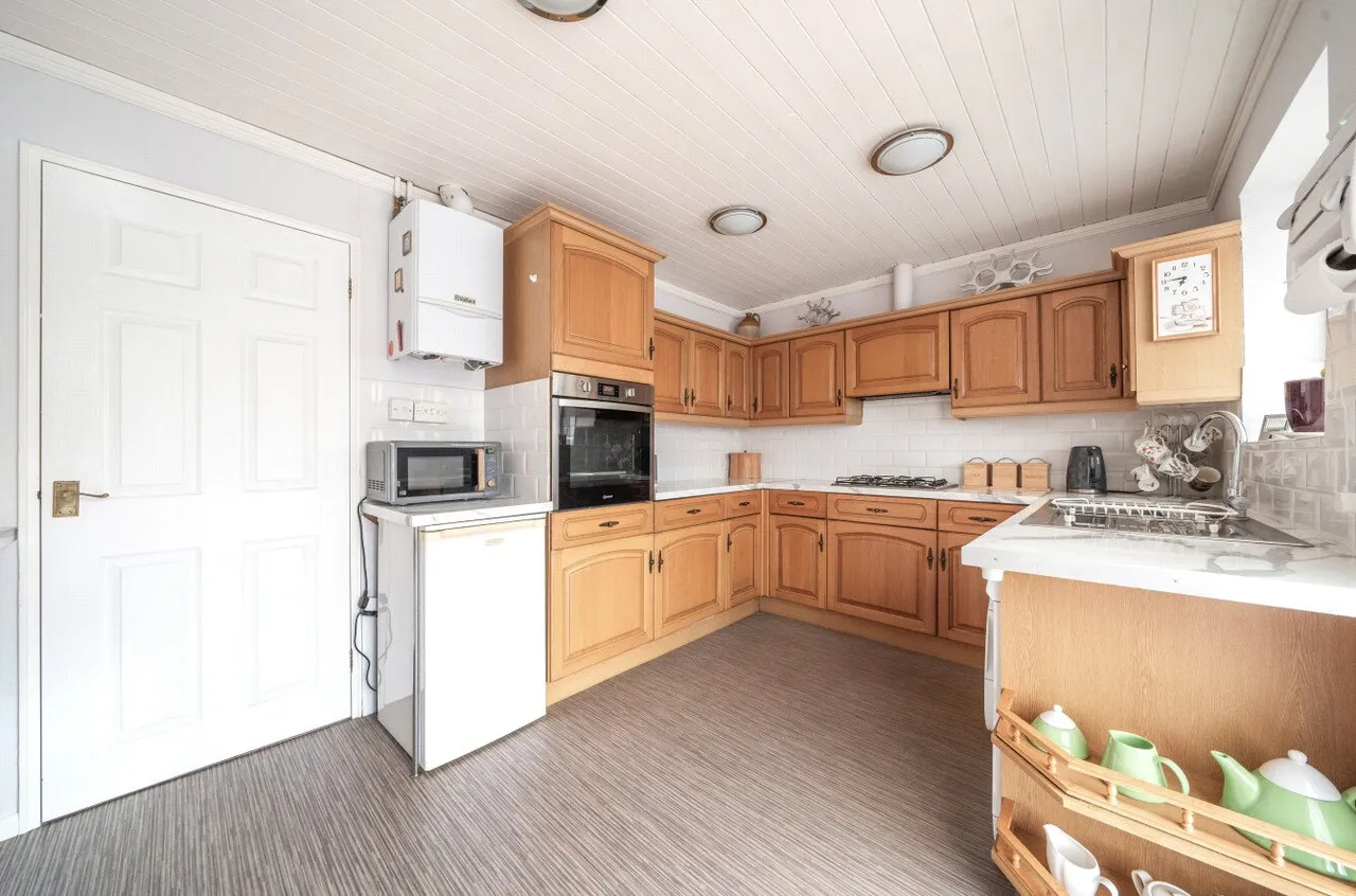 Holcombe Drive, Llandrindod Wells, Powys, LD1 6DN, photo 7
