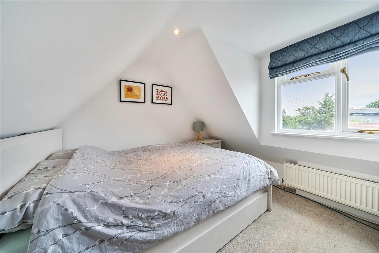 Shore Road, Warsash, photo 16