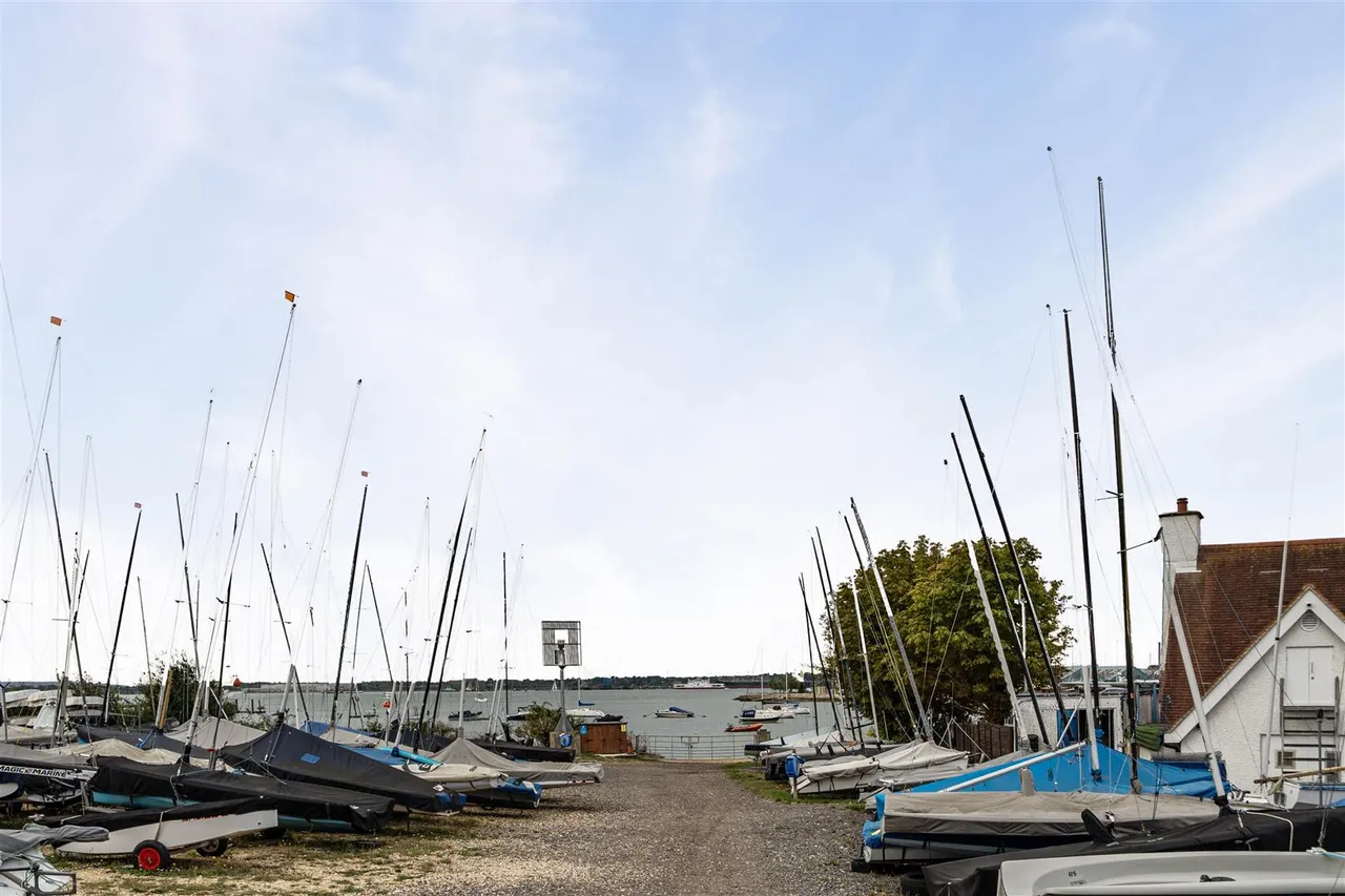 Shore Road, Warsash, photo 21