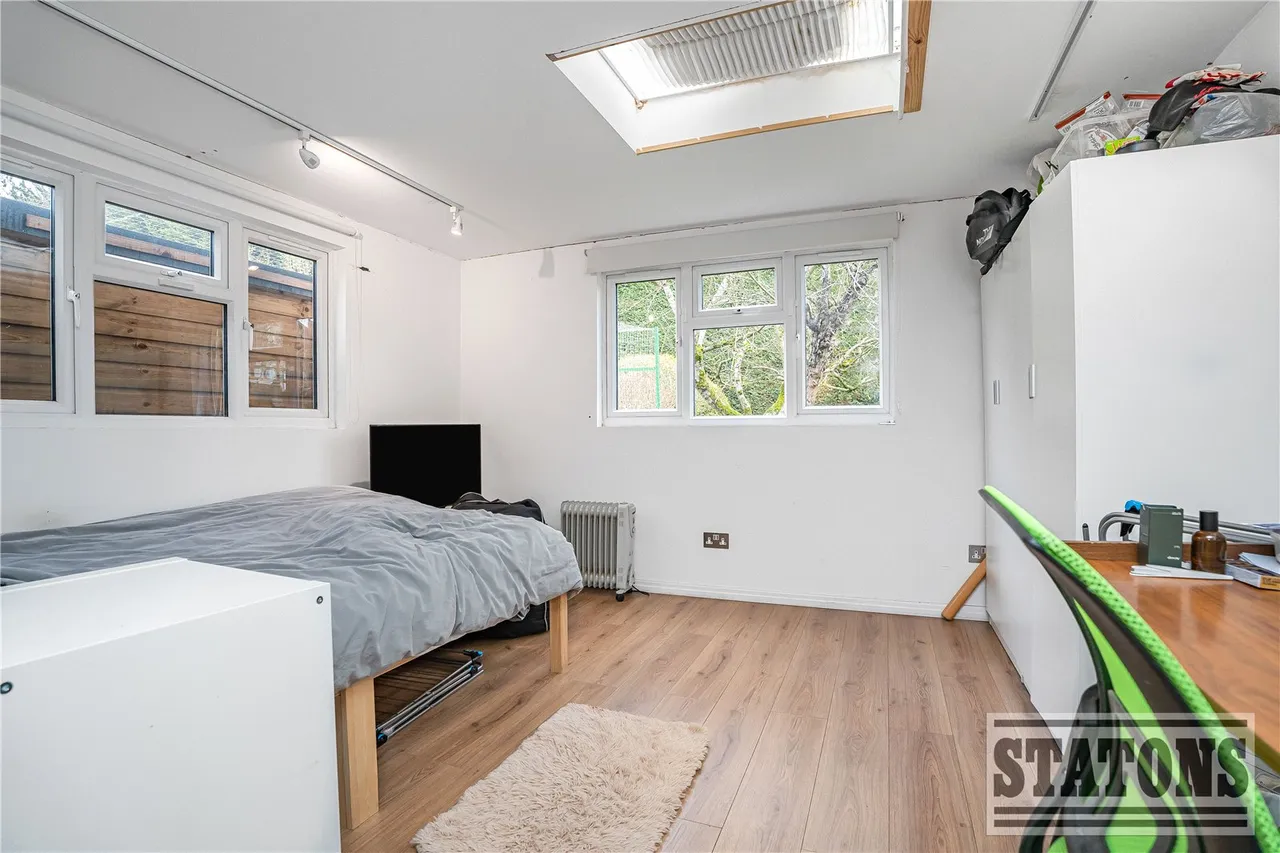 Chase Side, London, N14 4PR, photo 20