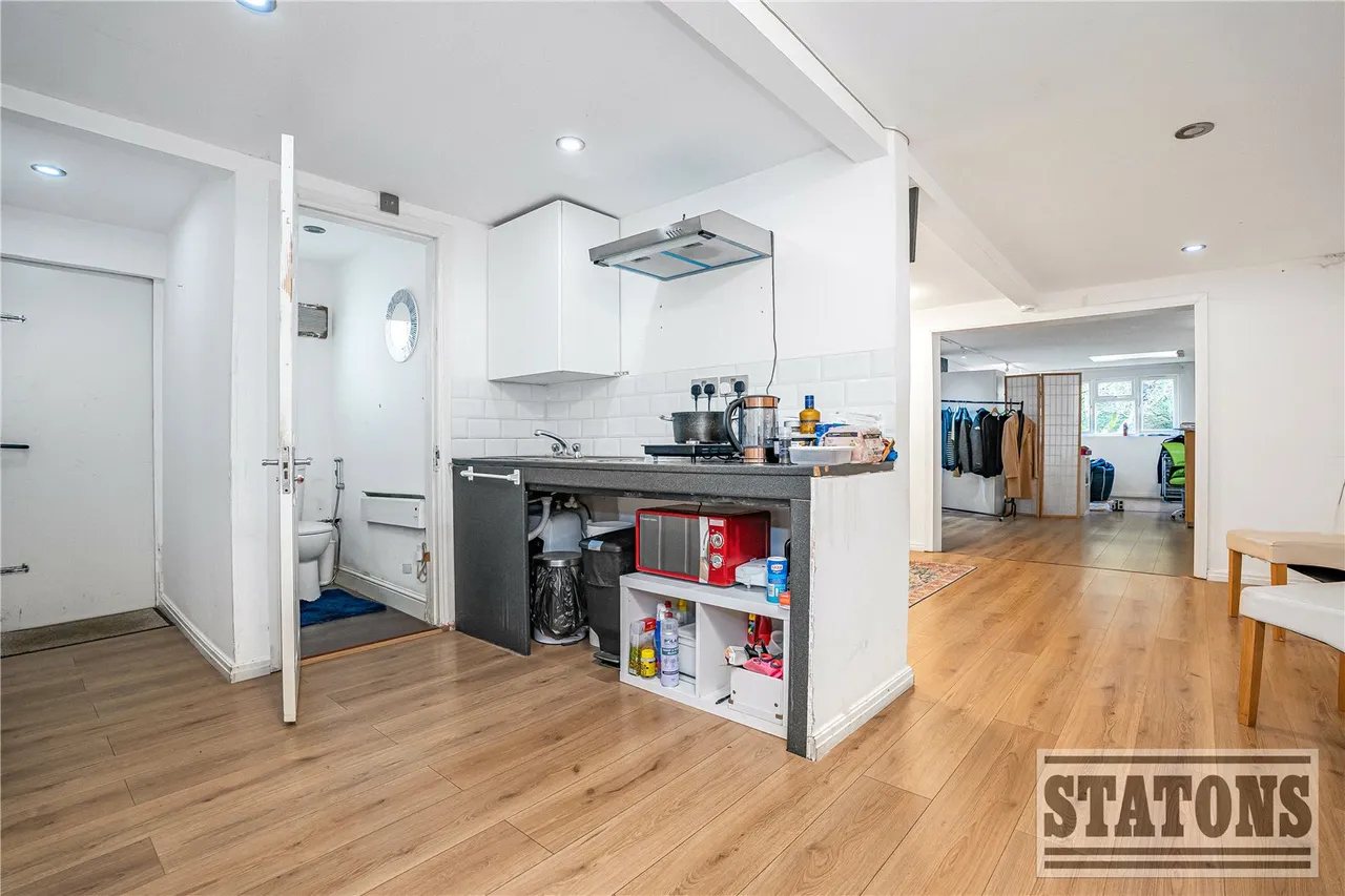 Chase Side, London, N14 4PR, photo 18