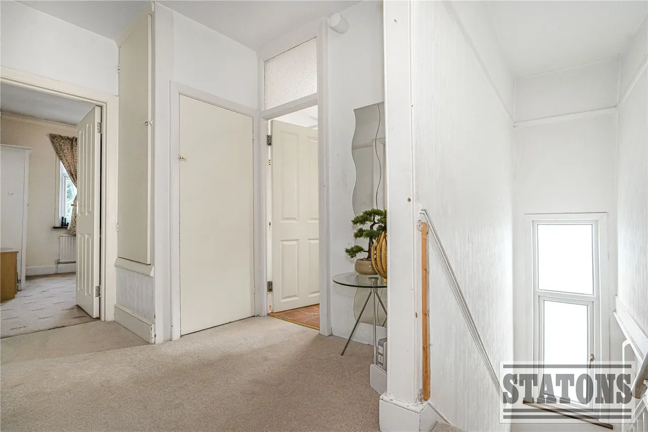 Chase Side, London, N14 4PR, photo 6