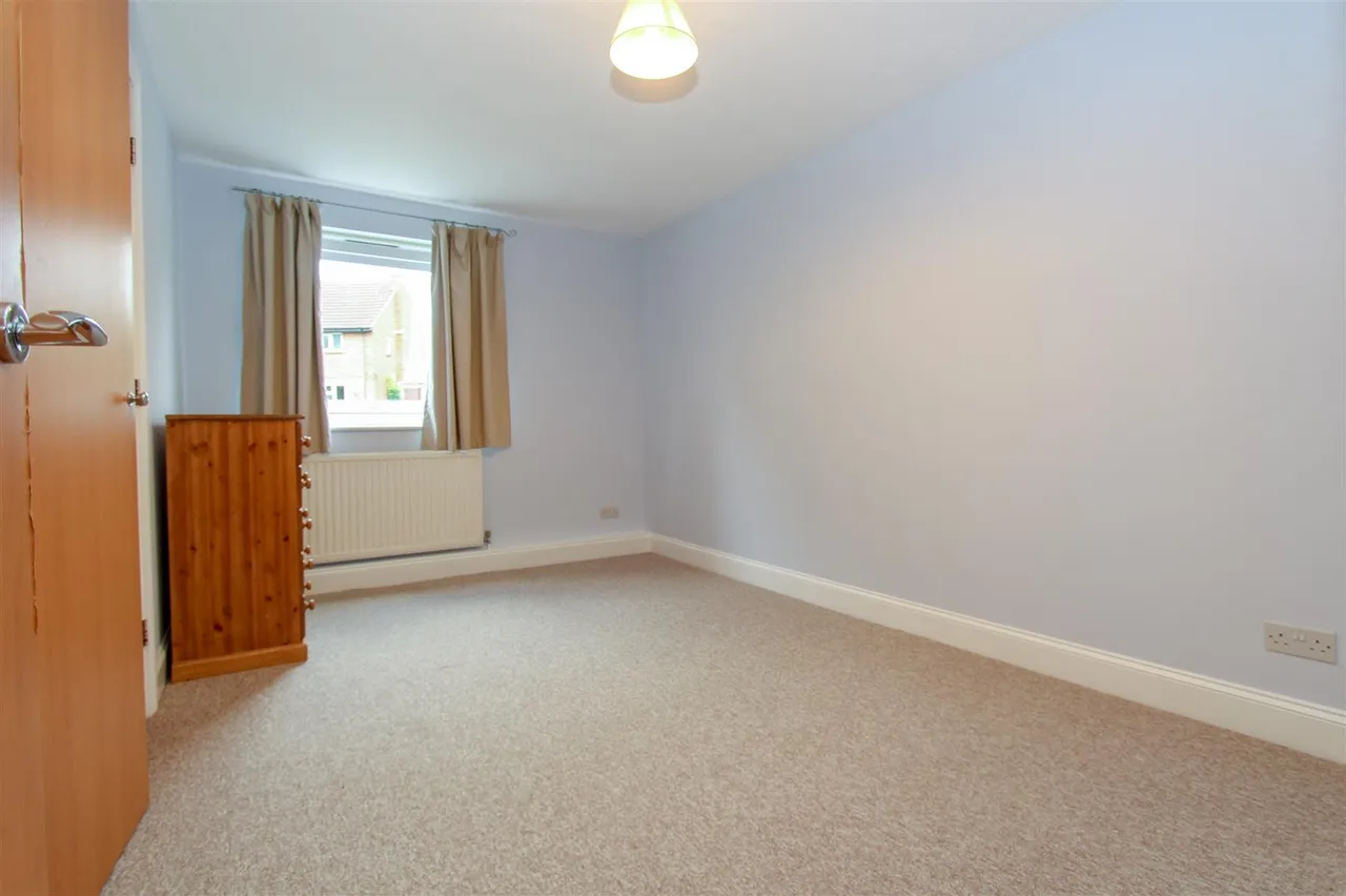Keith Park Road, Uxbridge, UB10 0FG, photo 7