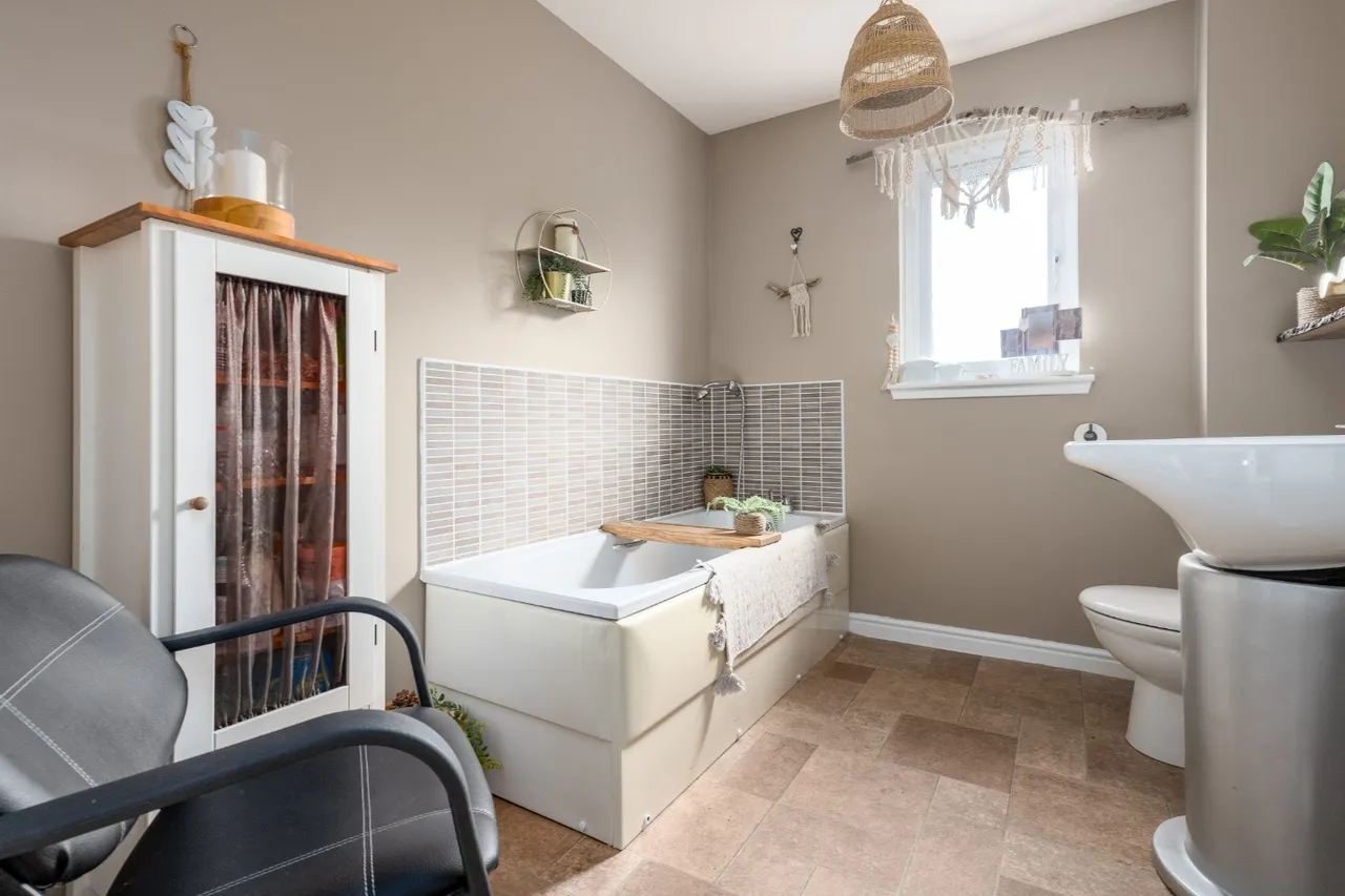 Limepark Crescent, Kelty, KY4 0JZ, photo 23