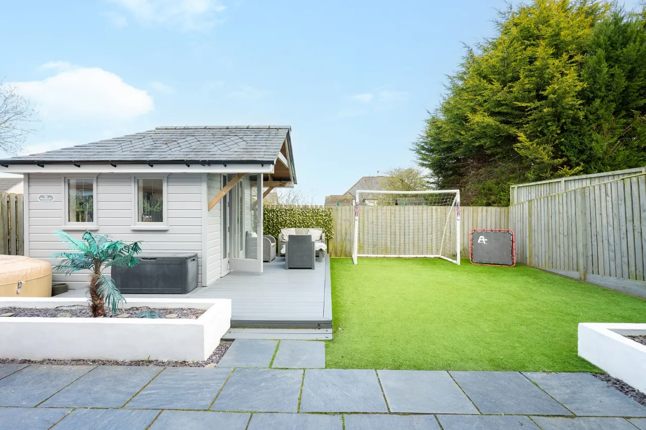 Limepark Crescent, Kelty, KY4 0JZ, photo 24