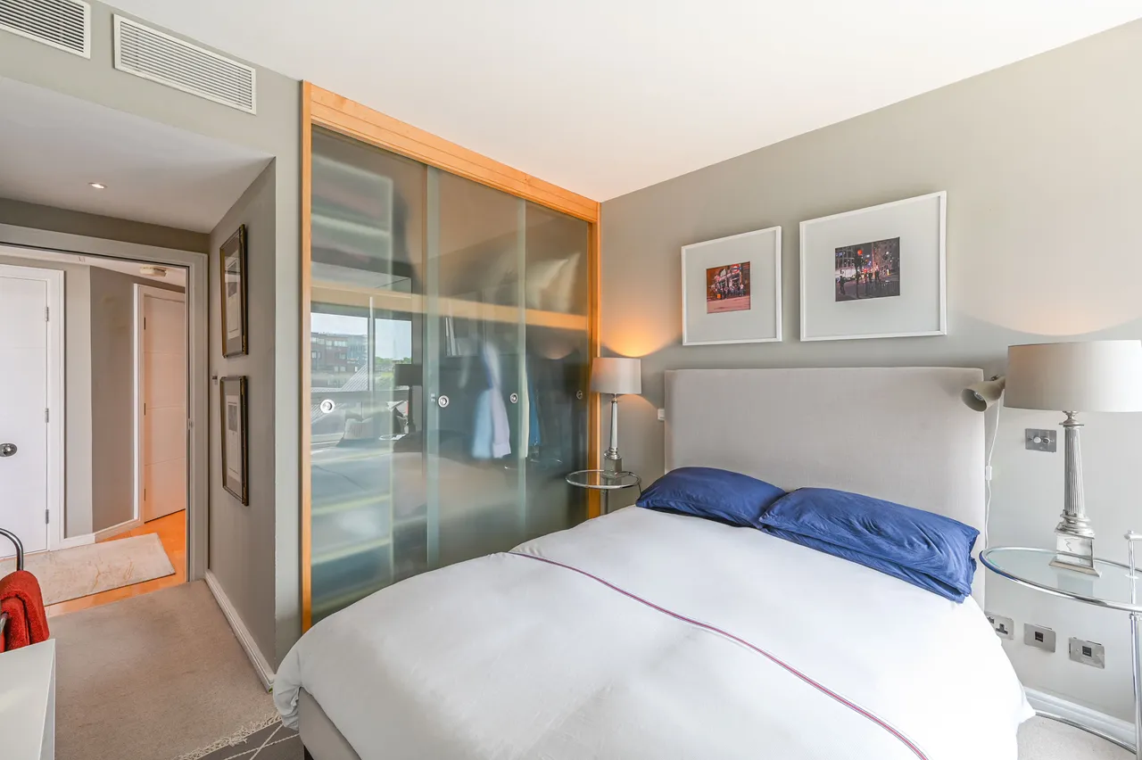 29 The Panoramic, 152 Grosvenor Road, London, photo 3