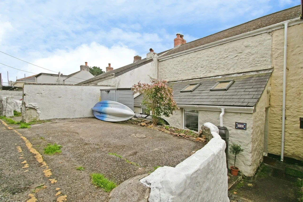 Pennance Terrace, Lanner, TR16, photo 13