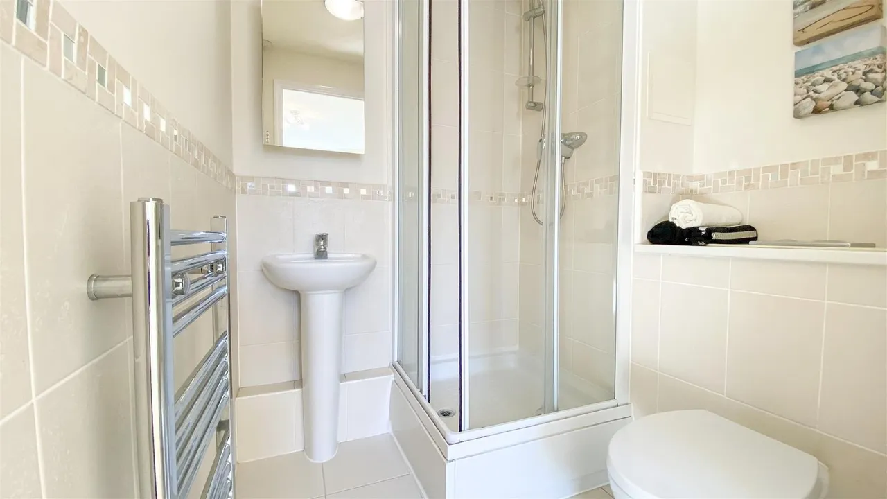 8 Goodman Crescent, Croydon, London, CR0 2ND, photo 7