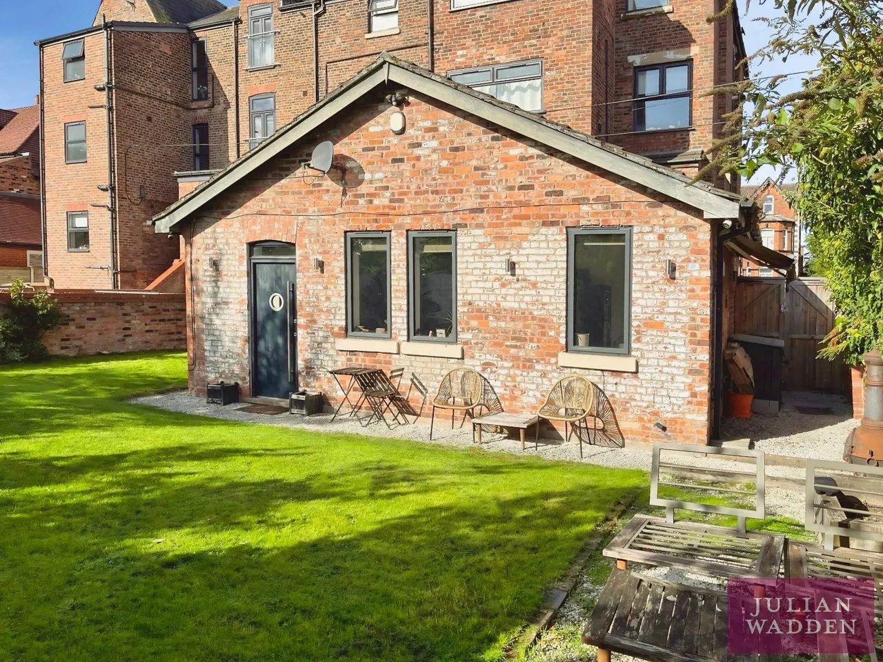 2 bed flat for sale, Palatine Road, West Didsbury, M20