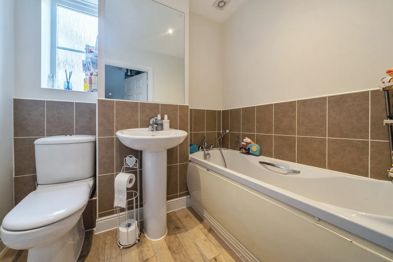 Headingley Drive, Beckenham, BR3, photo 11