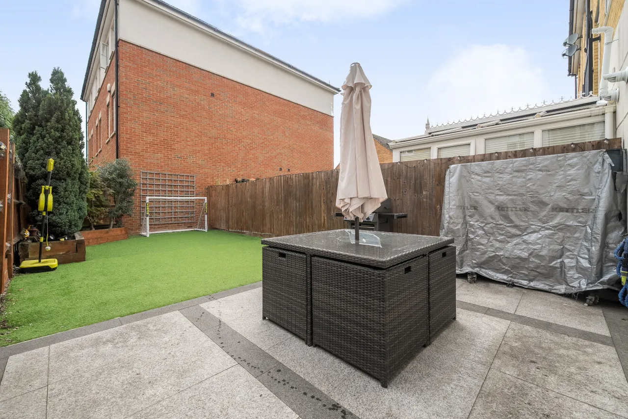 Headingley Drive, Beckenham, BR3, photo 15