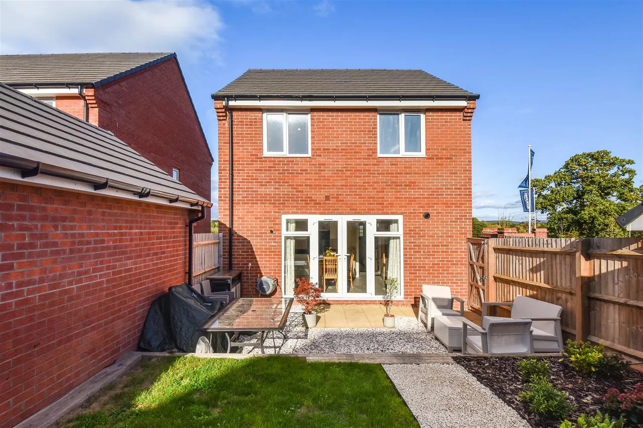 Blackthorn Way, Cullompton, photo 22