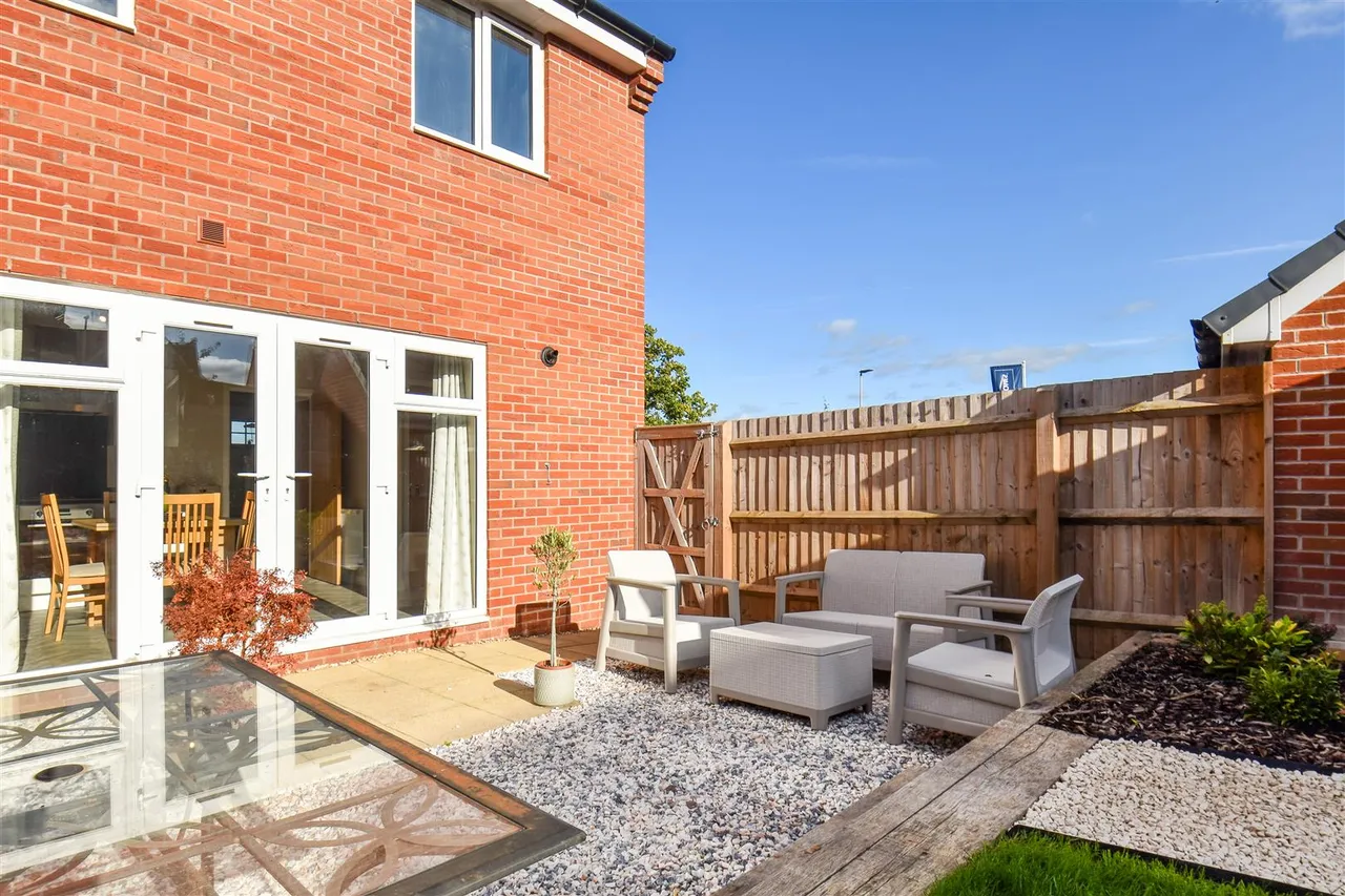 Blackthorn Way, Cullompton, photo 26