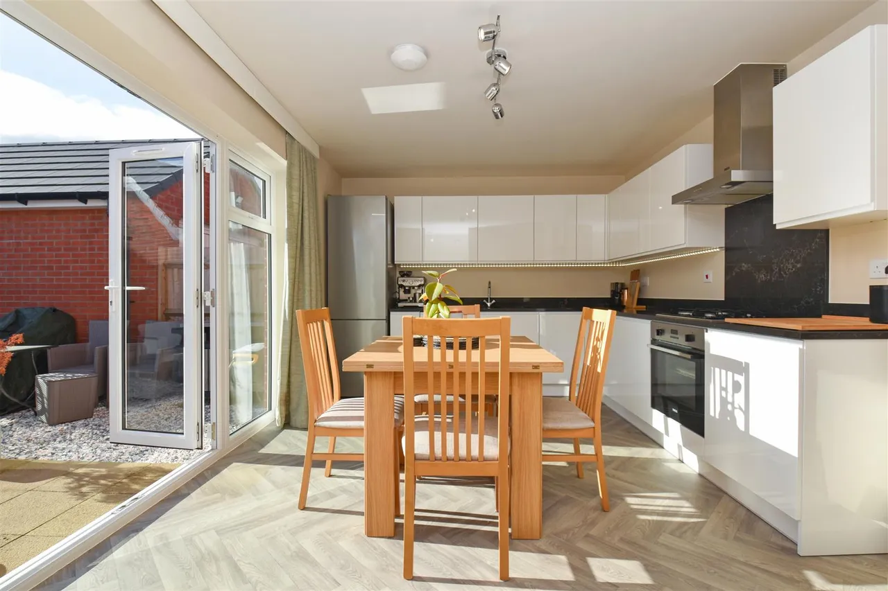 Blackthorn Way, Cullompton, photo 4
