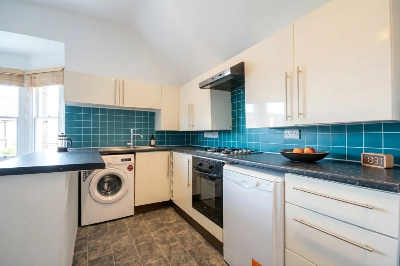 Western Elms Avenue, Reading, RG30, photo 4