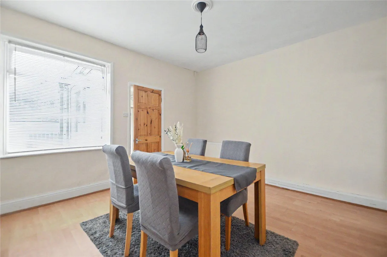 Wood Lane, Rothwell, LS26, photo 7