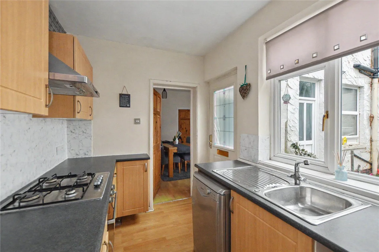 Wood Lane, Rothwell, LS26, photo 5
