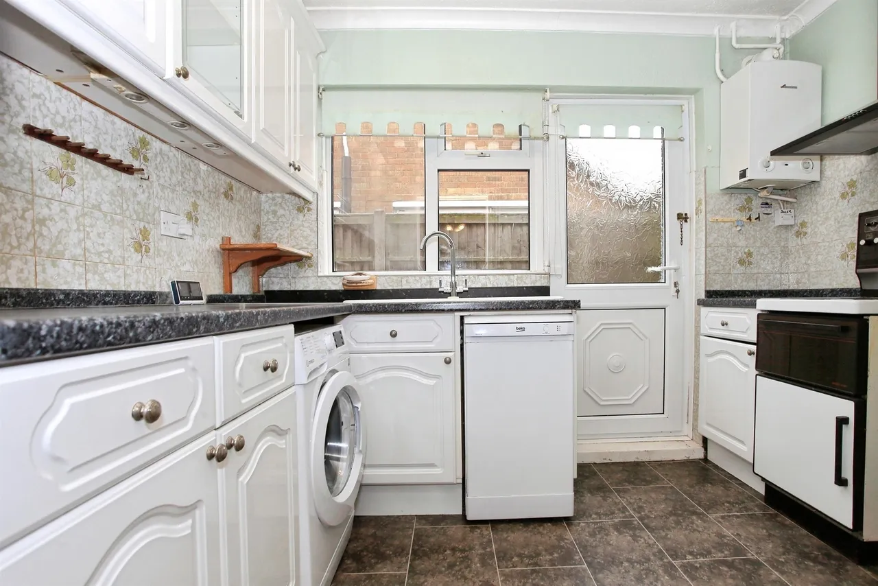 School Road, Newborough, PE6, photo 25