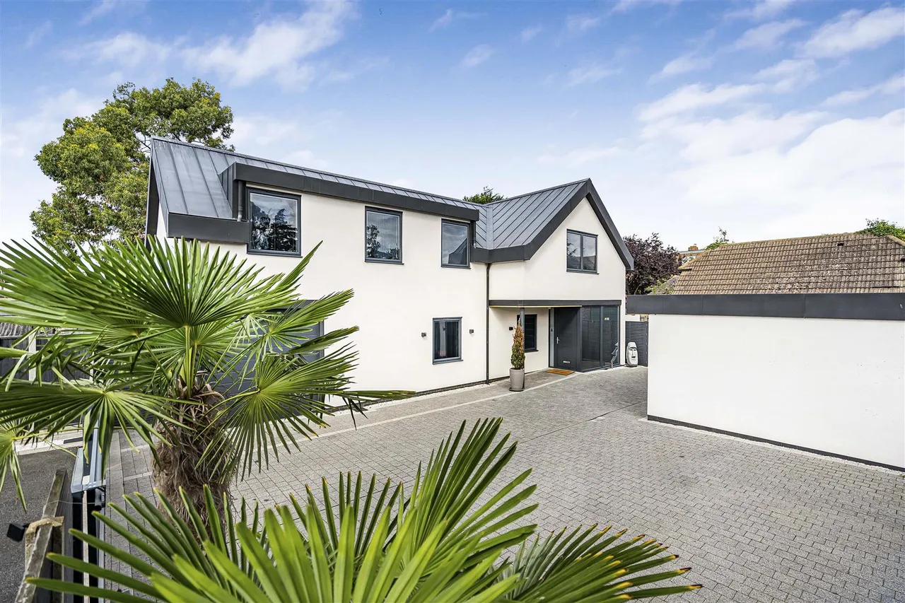 6 bed house for sale, Green End Road, Cambridge, CB4