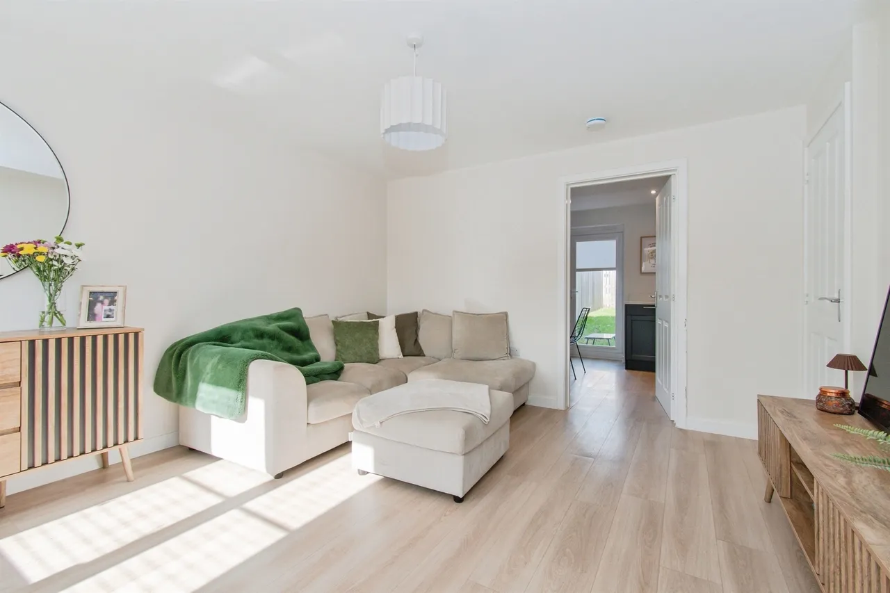 Newthorpe View, Micklefield, LS25, photo 11