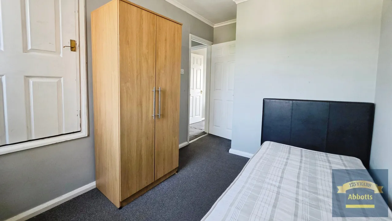St. Lukes Close, Colchester, photo 7