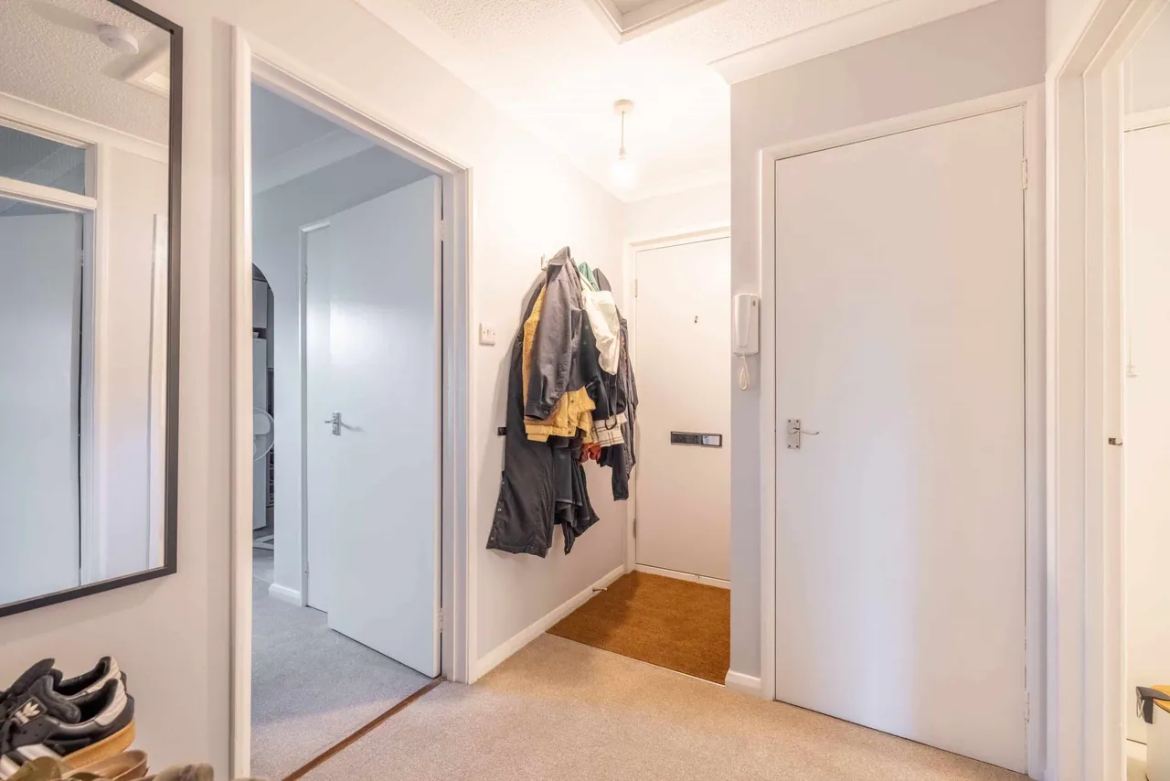 Clarence Court, Clarence Road, Windsor, SL4 5AB, photo 4