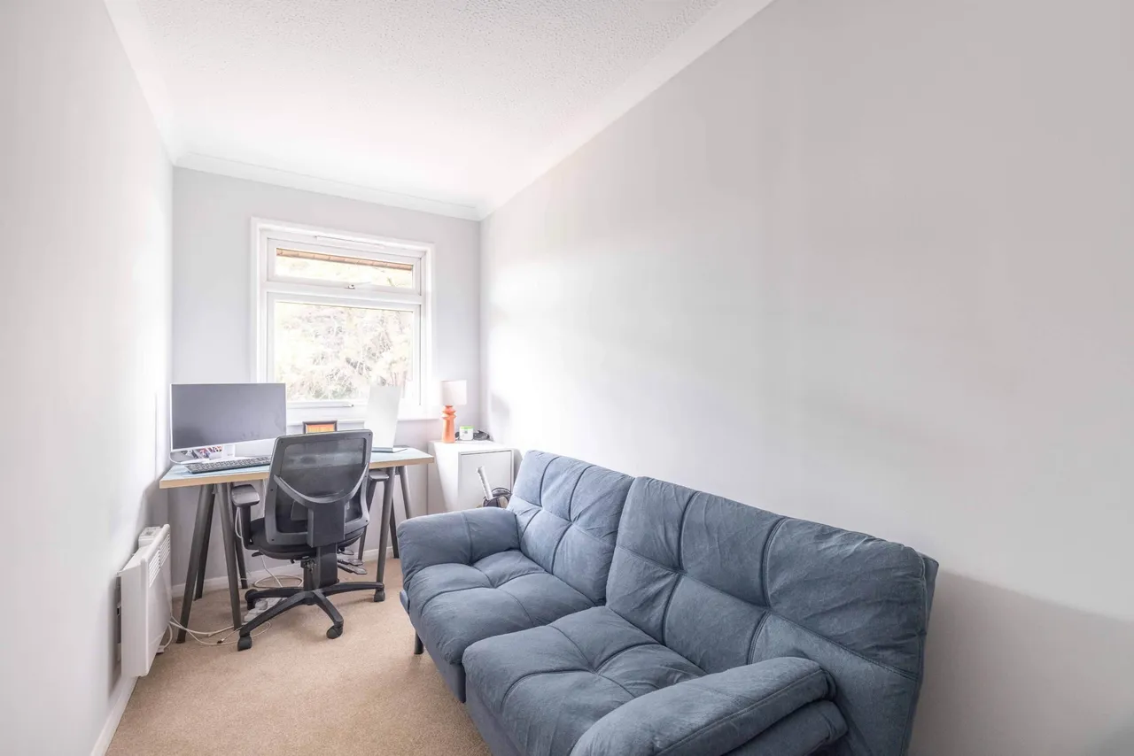 Clarence Court, Clarence Road, Windsor, SL4 5AB, photo 9