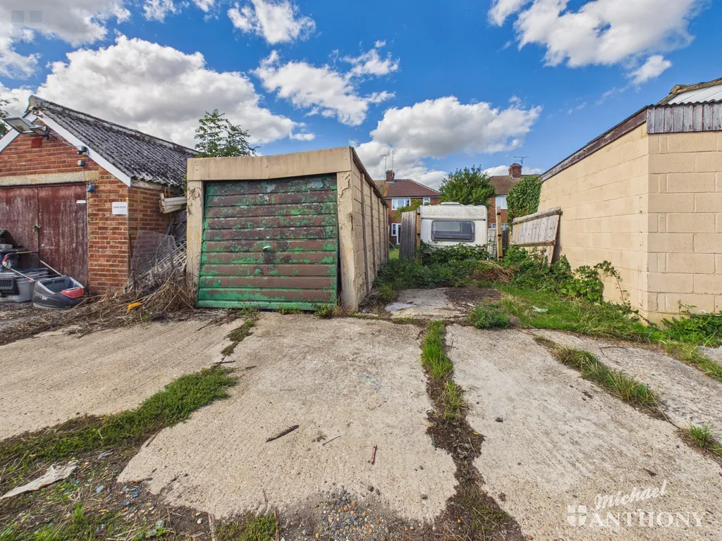 Walton Way, Aylesbury, HP21 7JJ, photo 12