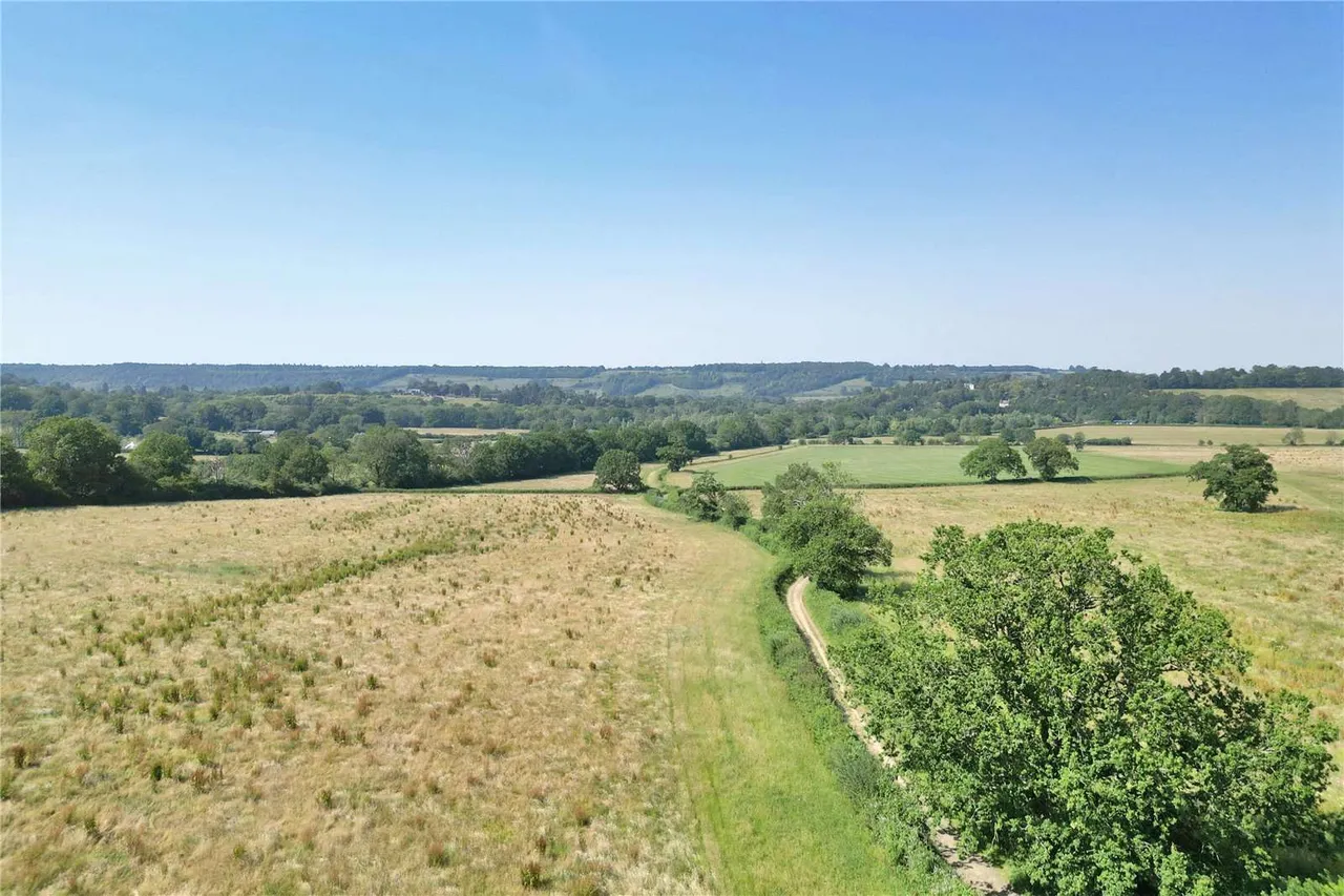 Coldharbour Lane, Dorking, Surrey, RH4 3JH, photo 4