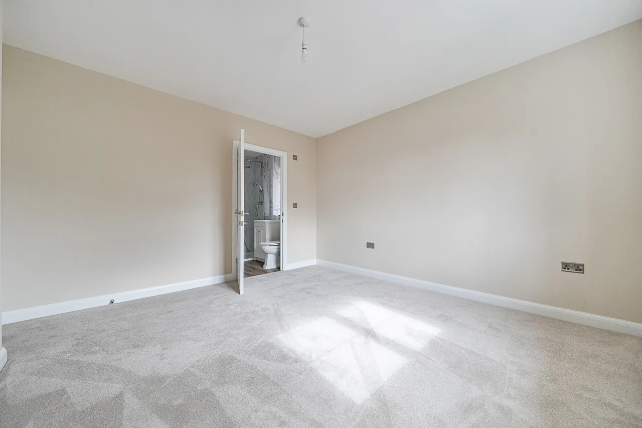 Main Road, Chichester, PO18, photo 6