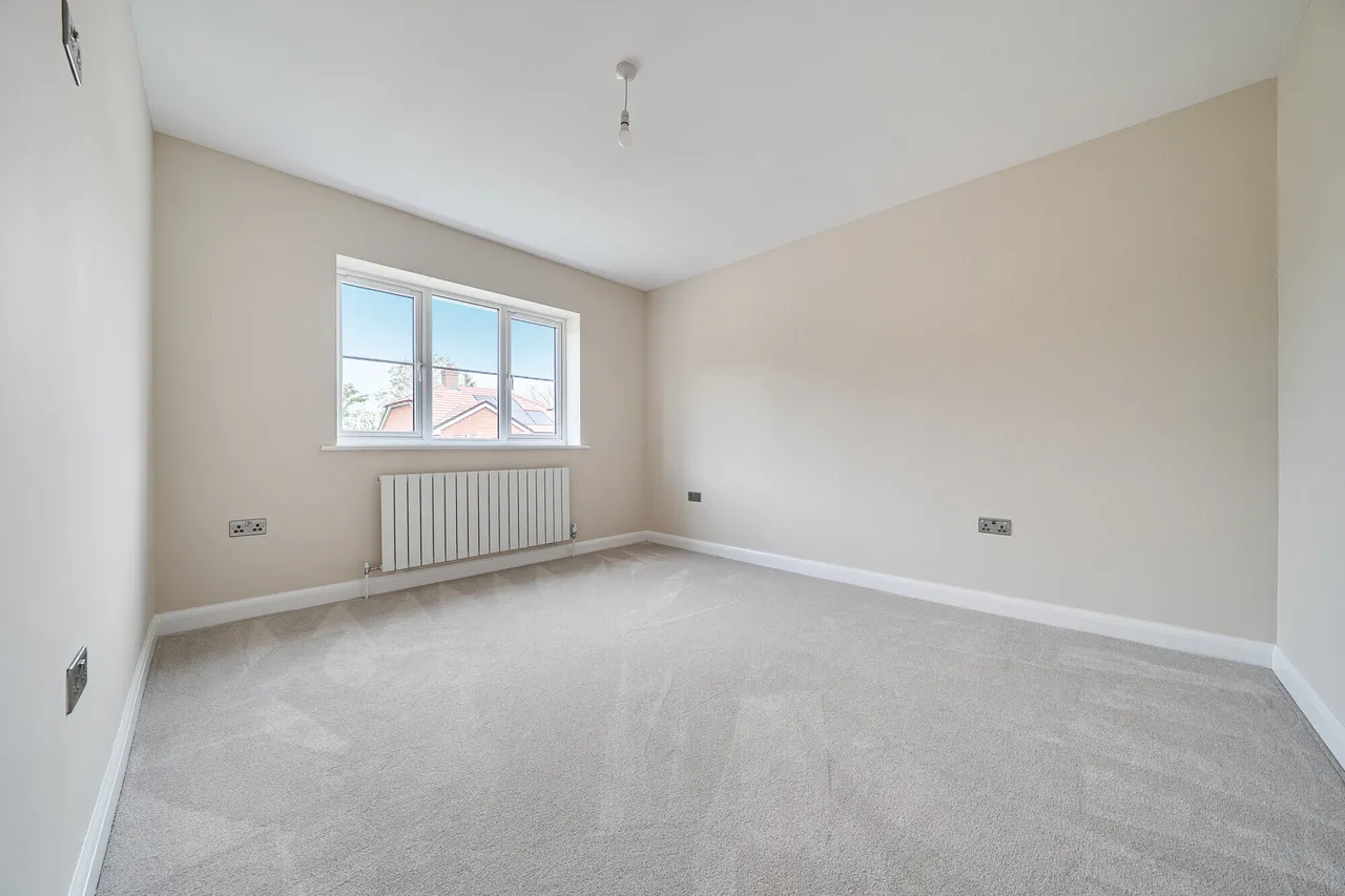 Main Road, Chichester, PO18, photo 7