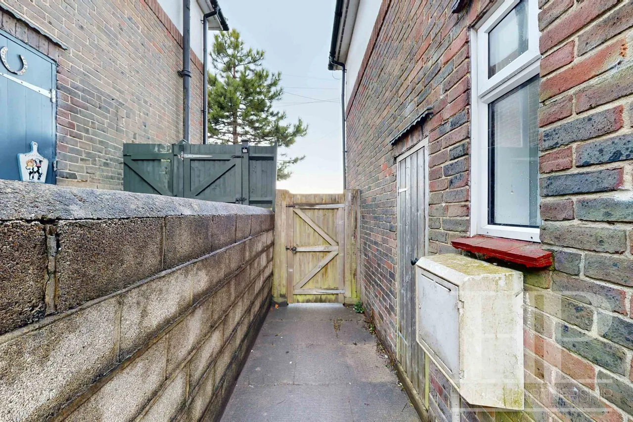 Moulsecoomb Way, Brighton, BN2, photo 17
