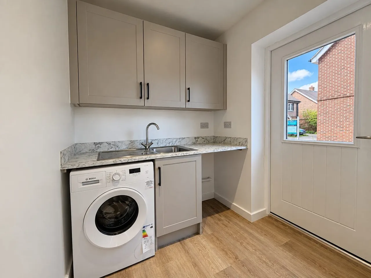 The Kensworth Station Road, Bow Brickhill, MK17, photo 7