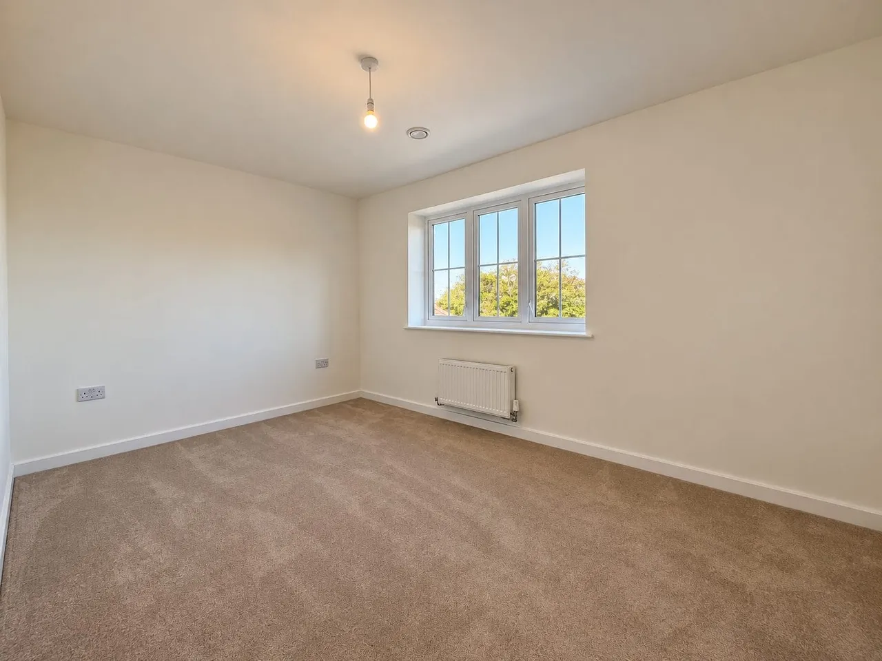 The Kensworth Station Road, Bow Brickhill, MK17, photo 13