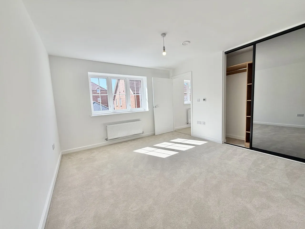 The Kensworth Station Road, Bow Brickhill, MK17, photo 8