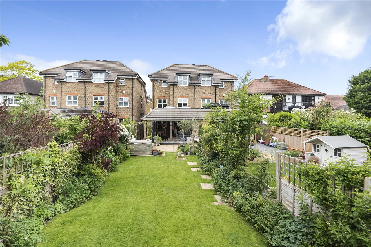 Rooksmead Road, Lower Sunbury, TW16 6PD, photo 15