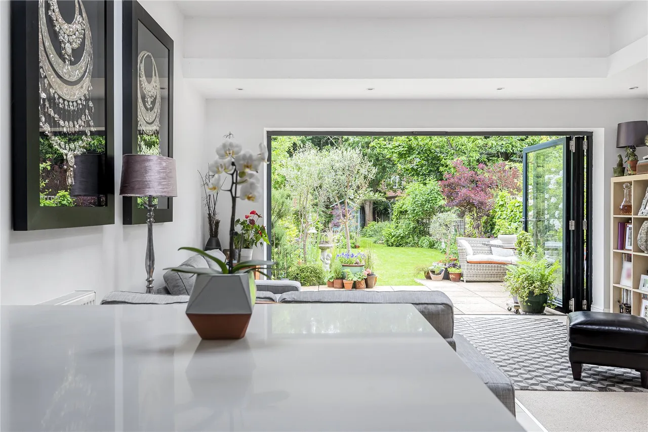 Rooksmead Road, Lower Sunbury, TW16 6PD, photo 6